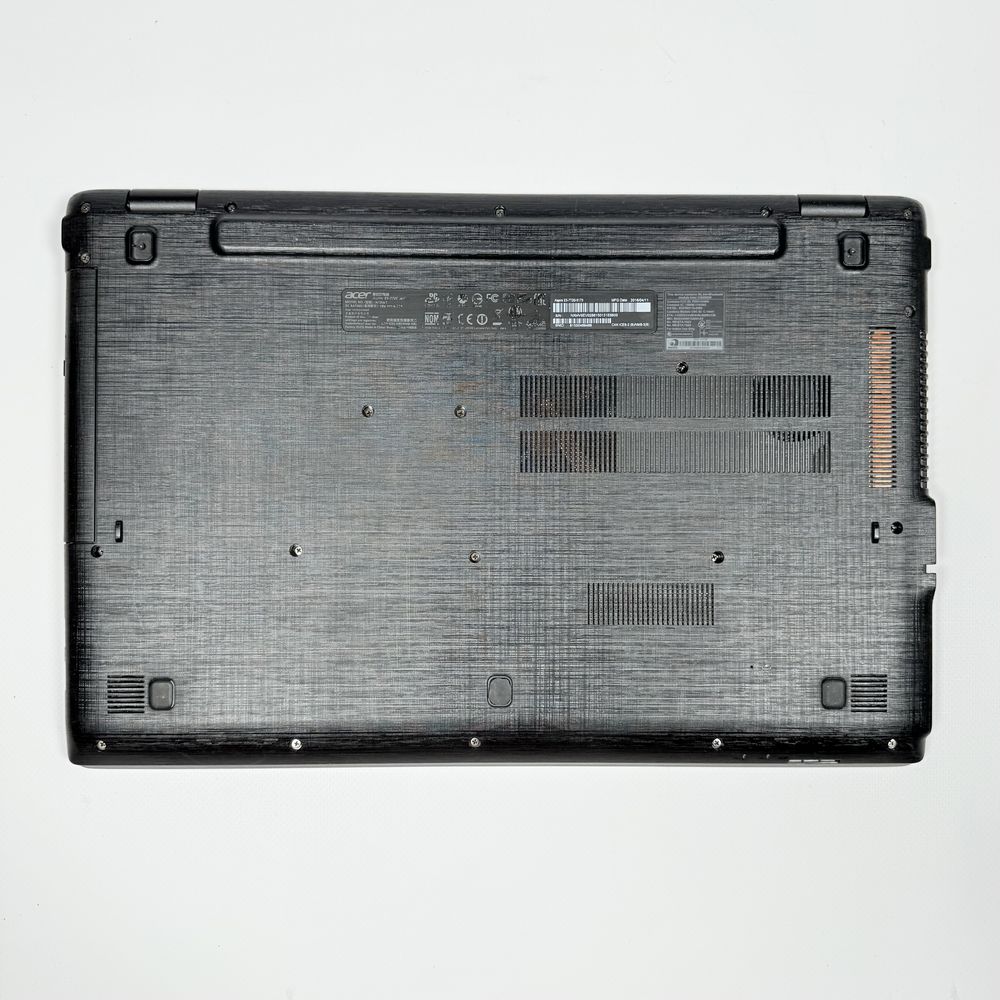 Acer Aspire E5-772G/17,3” HD+/NVIDIA GT 940M/12GB RAM/128GB SSD+1TB