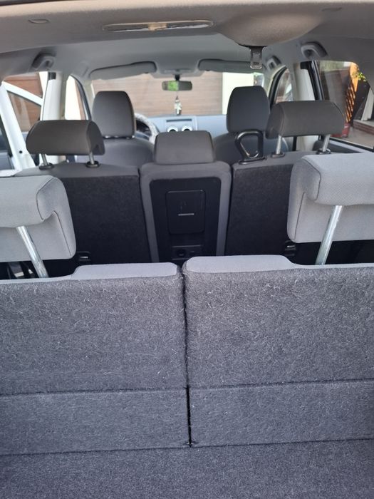 Nissan QASHQAI +2 motor 1,5 DCI 2013 < 7 locuri
Euro 5 / Km 217.000 /