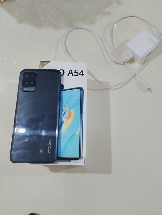 Продам смартфон OPPO A54