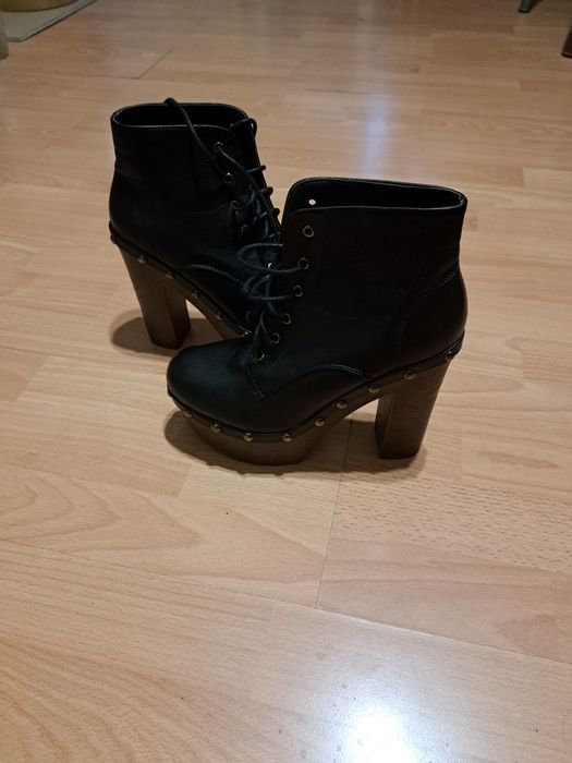 Дамски кожени боли,37см на ходилото,12см ток Чисто нови!