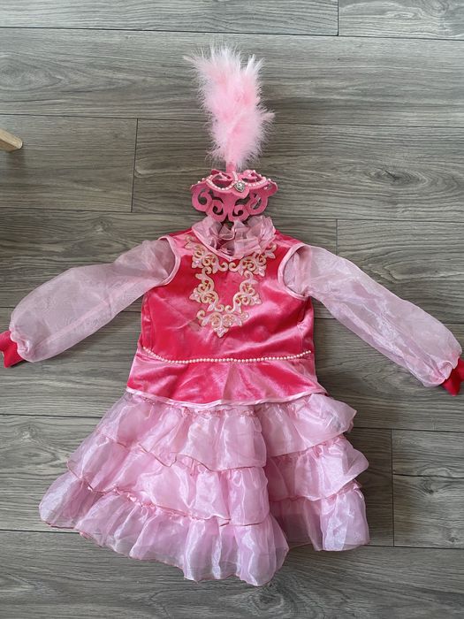Национальное казахское платье, камзол и головной убор на 4-8 лет