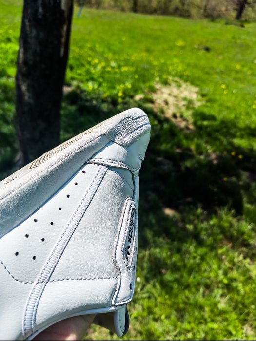 Vând Adidas continental 80