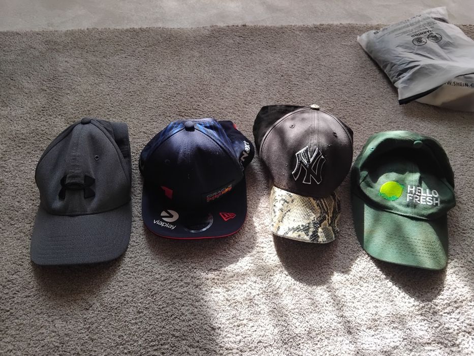 Маркови шапки внос от Белгия