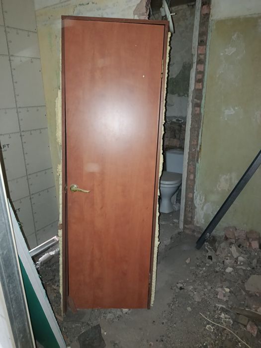Дверь на 60 с коробкой