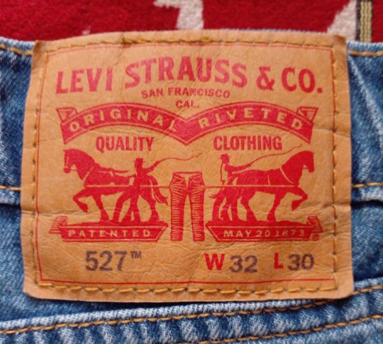 Фирмен. джинсы "Levis" model 527 Boot Gut original W32xL30 на 48 разм.