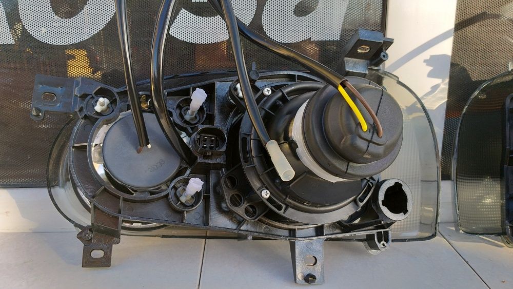 Голф 3 VW Golf 3 фарове TYC - Hella lipstad GOLF III Тунинг светлини