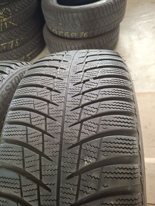 2 Anvelope M+S 215 50 r17 Bridgestone