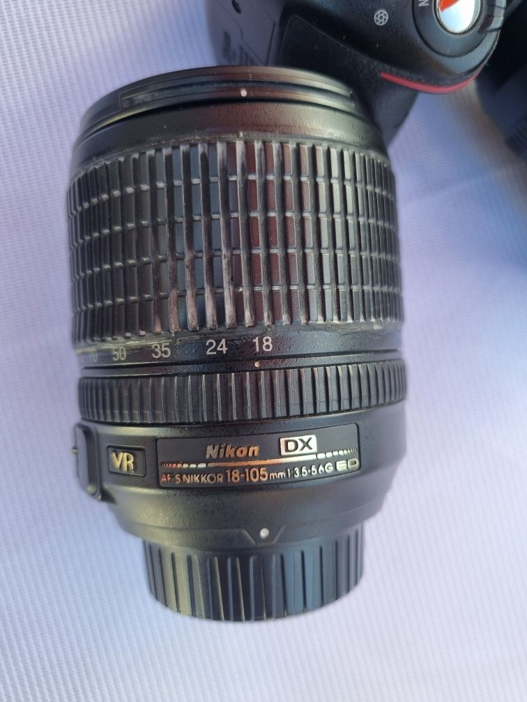 Nikon D5200 + 3 obiective