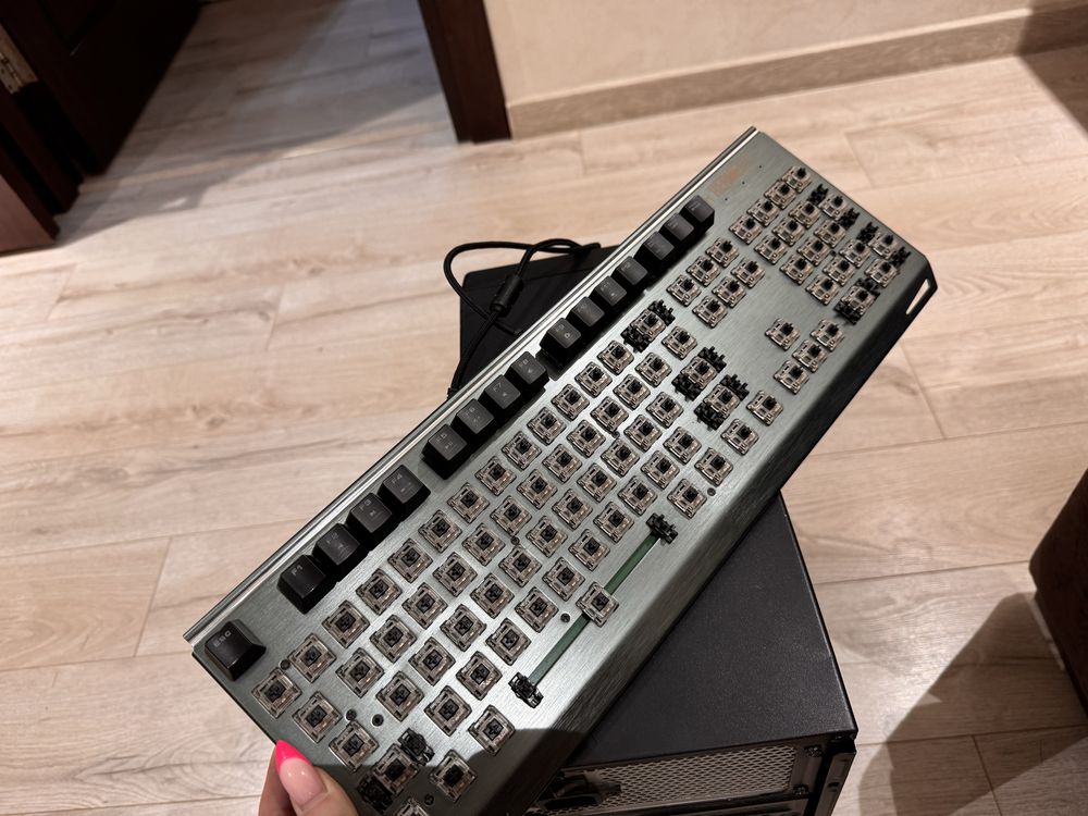 Игровая клавиатура GAMDIAS HERMES P1 RGB механическая
