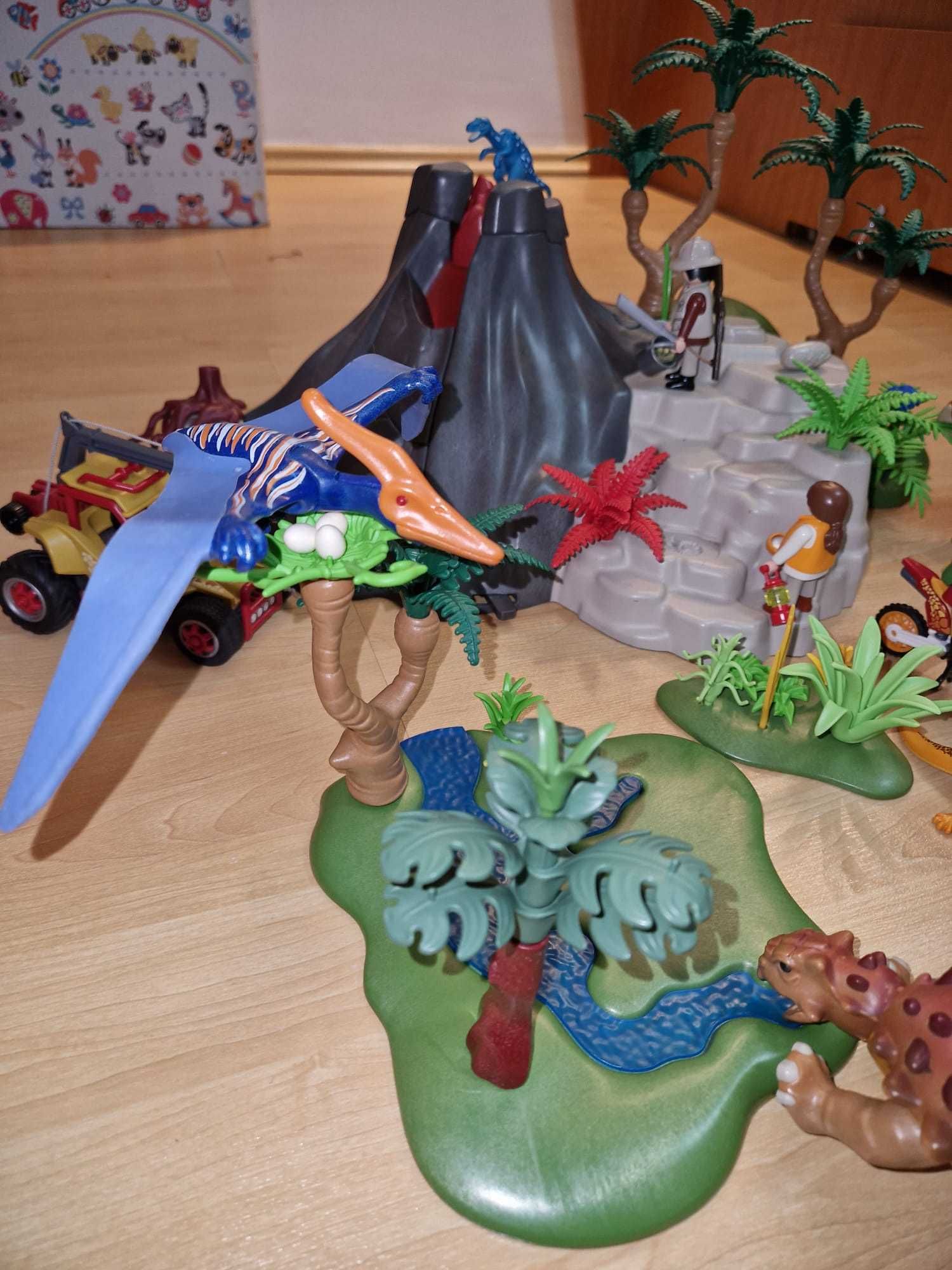 Playmobil lumea dinozaurilor