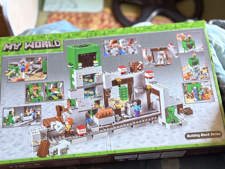 Лего майнкрафт 852 детали новый