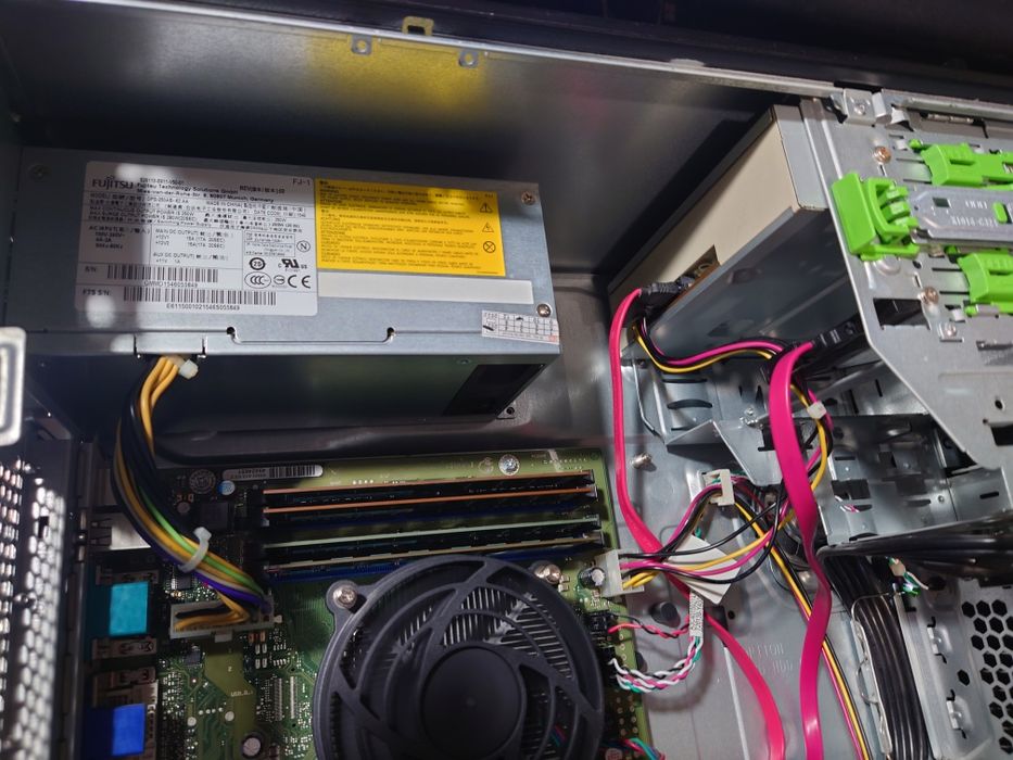 Vand pc i7 4790, 16gb ram, video gt640 4gb ram,  ssd 120gb si 1tb hdd