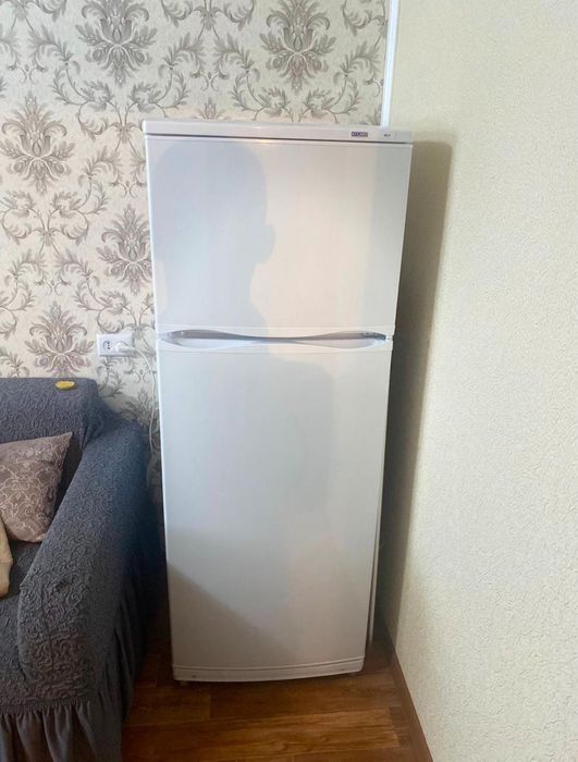 Продаем холодильник АТЛАНТ