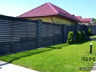 garduri si porti tip jaluzea fer forjat șipcă metalică plasă bordurată