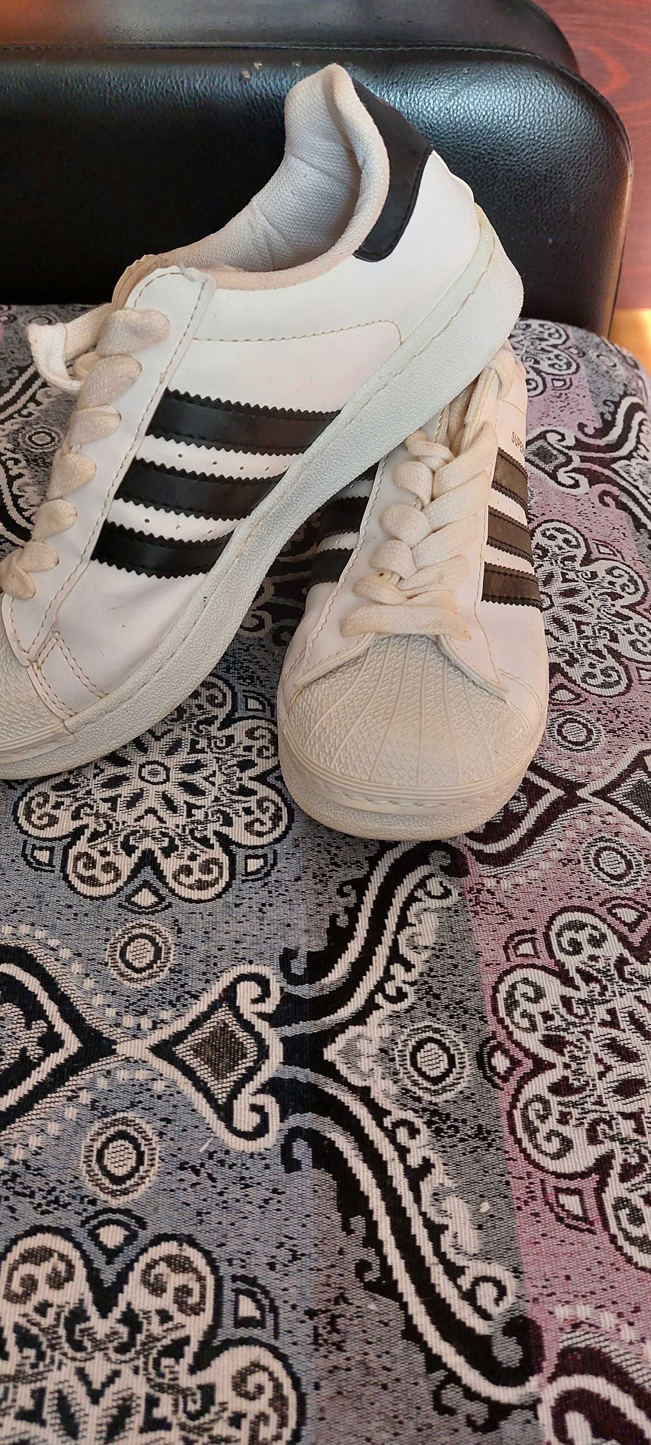 Adidasii ,Adidas Nr 38