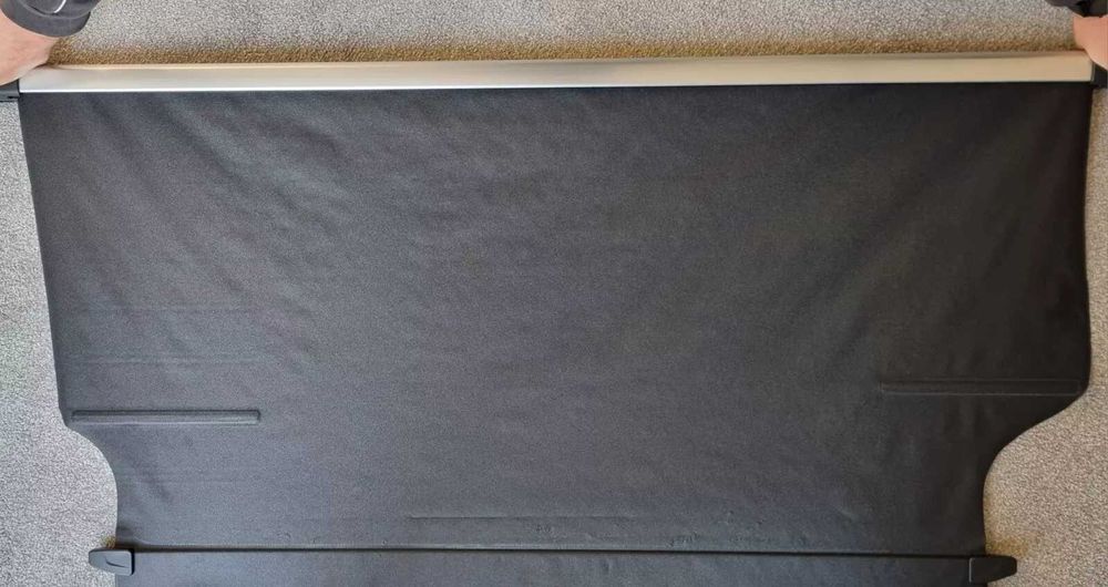 Оригинална щора за багажник на Mitsubishi Eclipse Cross