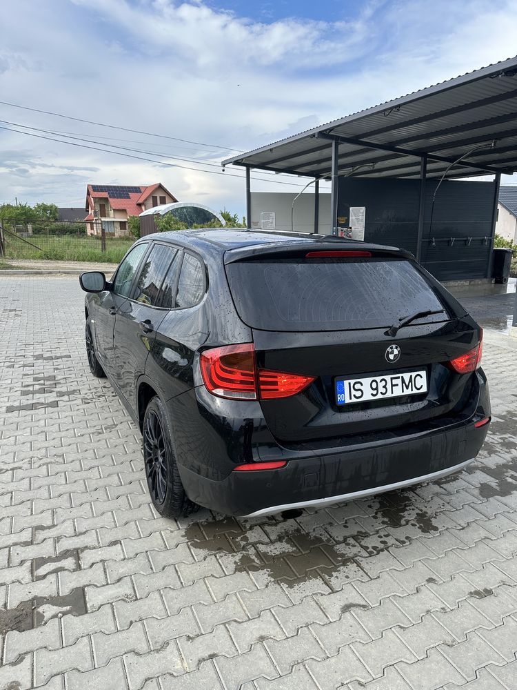 Bmw x1 18d xdrive 143cp manual 2011