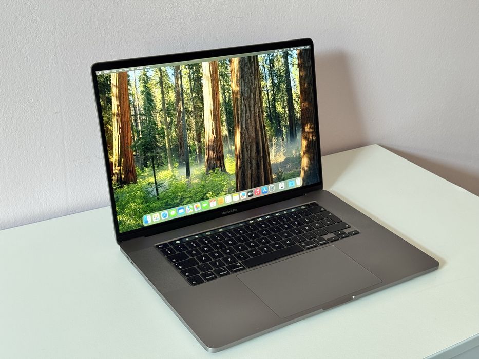 Като Нов *32GB Ram*16’Macbook Pro 16’ 2019/i7-9850H/512GB SSD/5300M