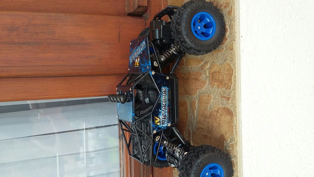 Количка с дистанционно ...