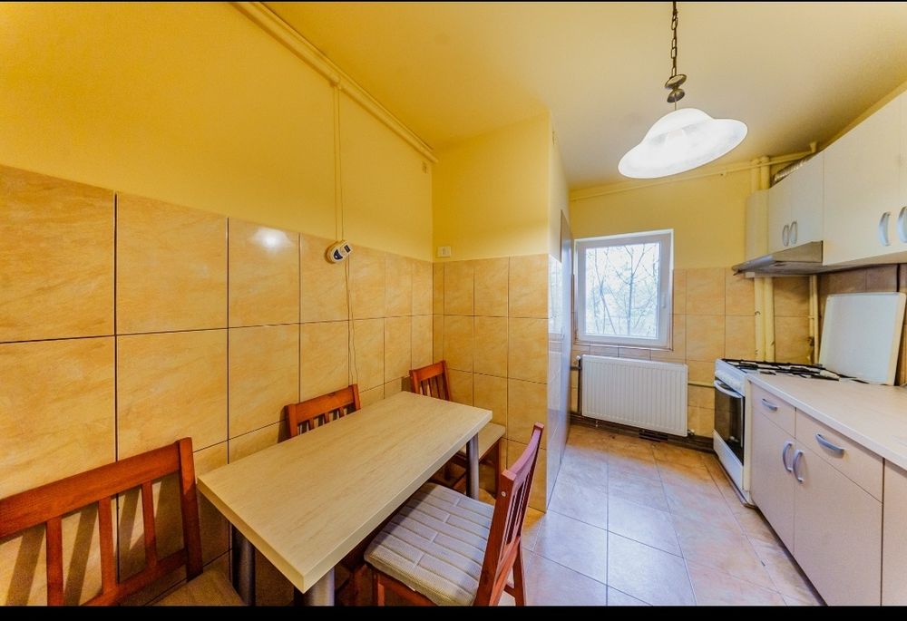 Apartament modern la etajul 1 cu centrala, Confectii