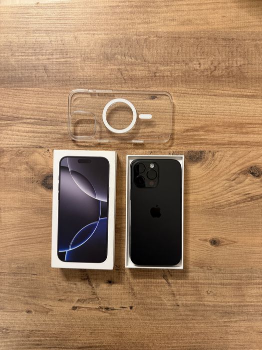 IPhone 16 PRO MAX 26 зареждания Гаранционен като НОВ ! Black Titanium