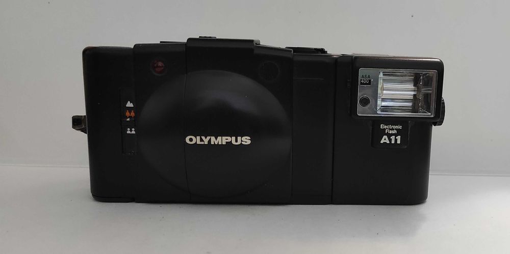 Филмов фотоапарат Olympus XA2