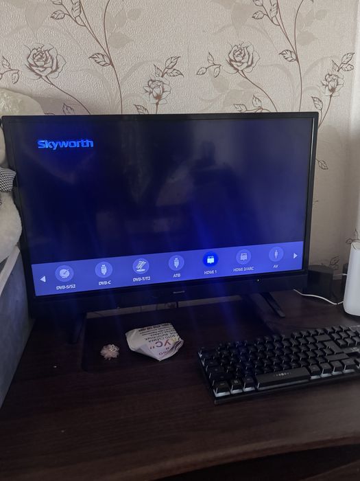 Продам телевизор смарт, tv smart , 81 см