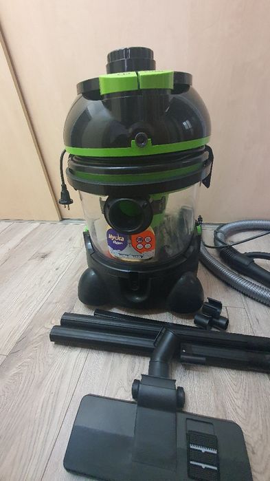 Aspirator cu spalare si uscare Studio Casa 2400w