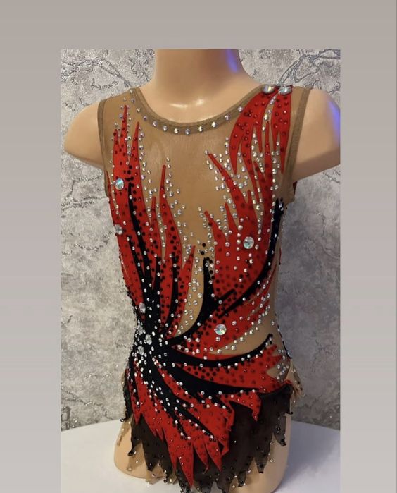 Купальник для художественной гимнастики.