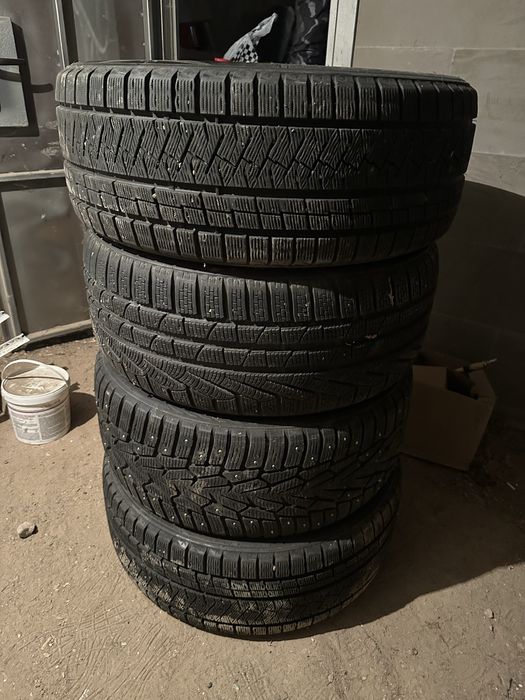 Продам резину 245/45/R19