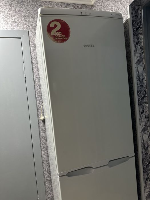 Продам холодильник