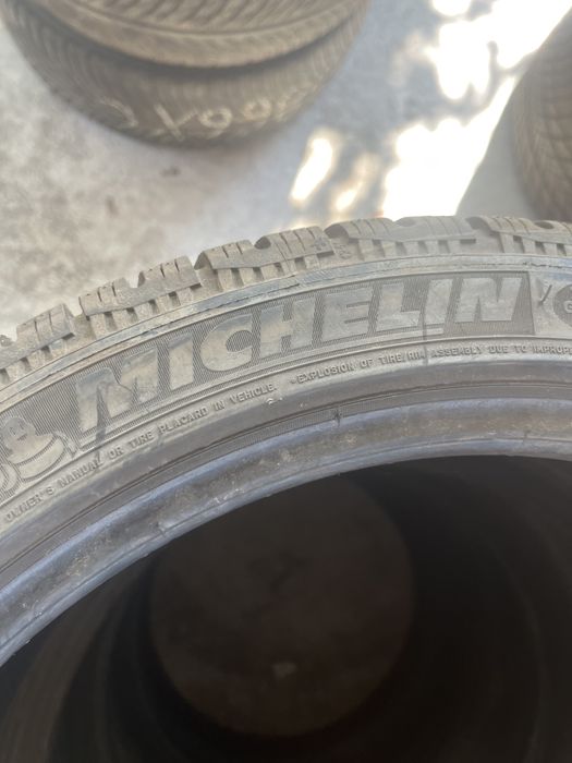 Зимни гуми235/40/18