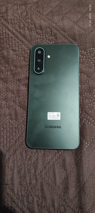 Чисто нов телефон Samsung galaxy A17 5G