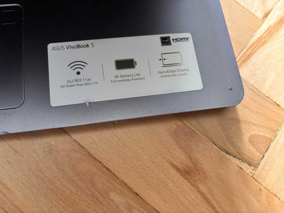 Asus Vivobook S510UQ (Intel I7-8550U, 16GB, GeForce 940MX, 250GB SSD)