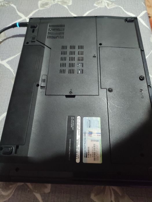 Лаптоп Dell Vostro 1510 отличен