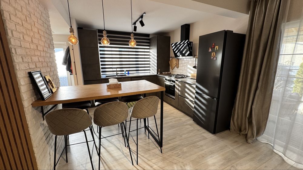 Casa tip duplex la 7 min de centru Suceava