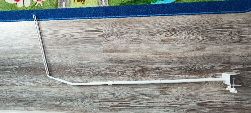 Стойка за балдахин + висяща дървена играчка за кошара
