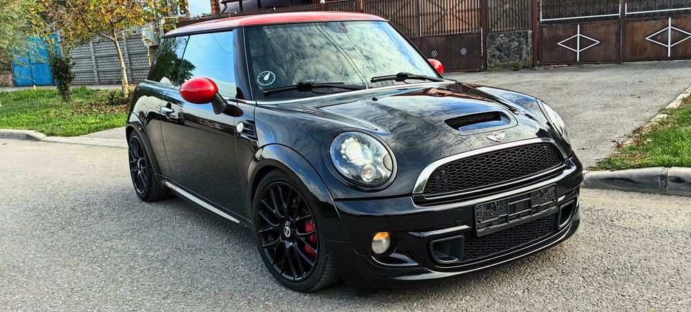 MINI John Cooper Works, 211 CP, Harman/Kardon, BiXenon, Piele