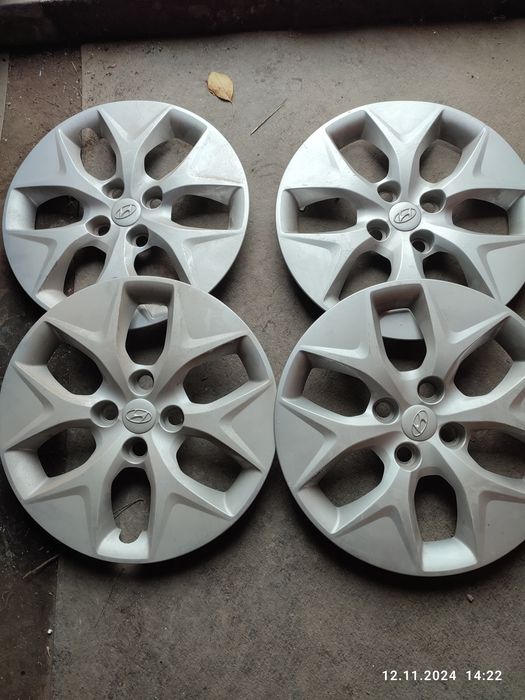 Колпаки на хундай R15 оригинал.