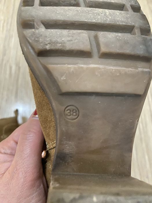 Боти  от велур 38 номер