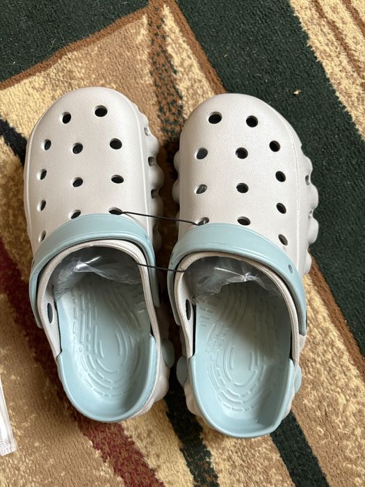 Кроксы продаются новые