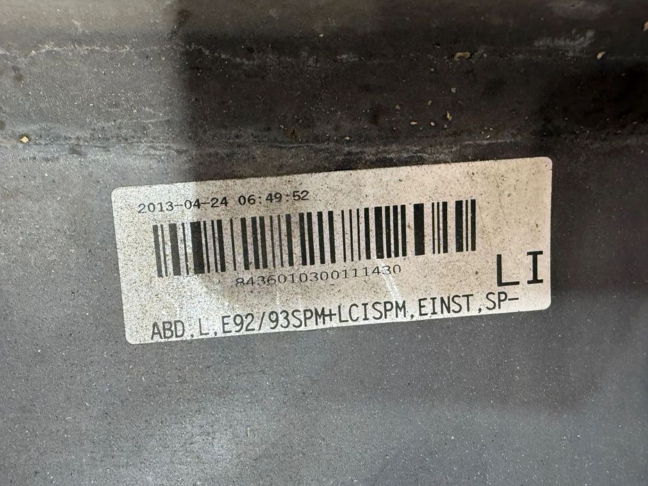 PRAG / ORNAMENT PRAG DREAPTA BMW SERIA 1 F20 118D SE 2.0 DIESEL 2012 COD OEM 51777293554 / 7293554 / HATCHBACK 2011-2019