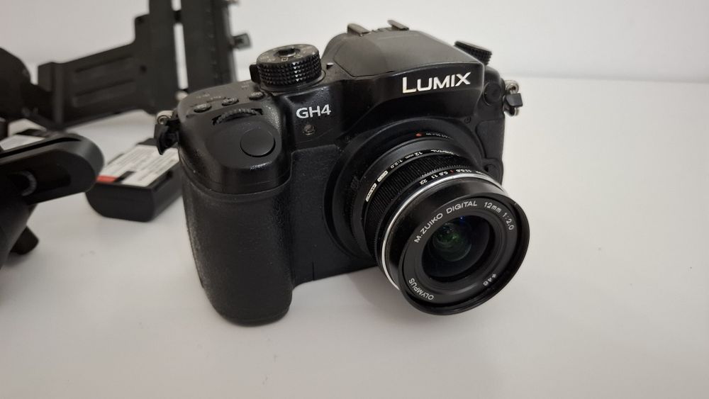 Panasonic gh4R zuiko 12mm
