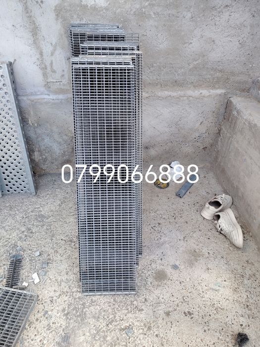 Trepte zincate 127x28