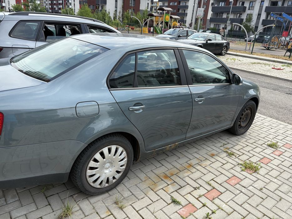 Vand vw jetta 2006 1.6 fsi