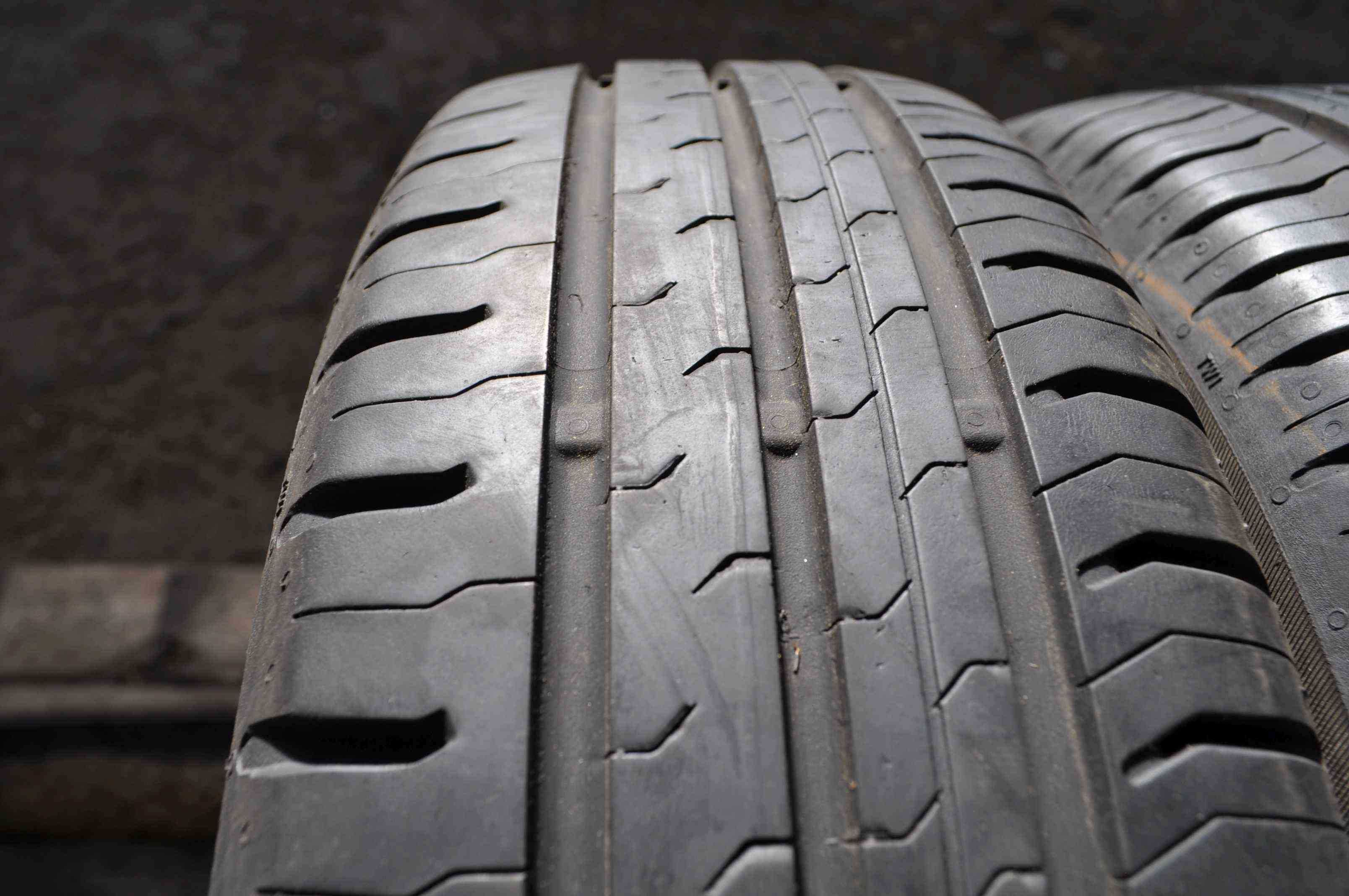 SET 2 Anvelope Vara 165/60 R15 CONTINENTAL ContiEcoContact 5 77H