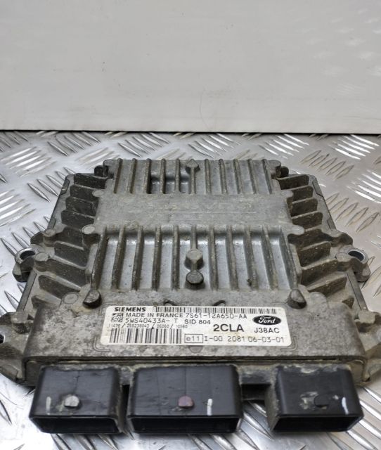 Capac motor protectie Volkswagen VW Passat B7 seria