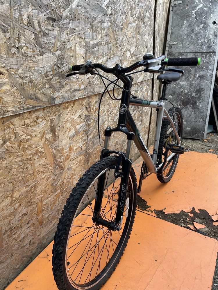 Bicicleta mongoose roti 26” cadru aluminiu