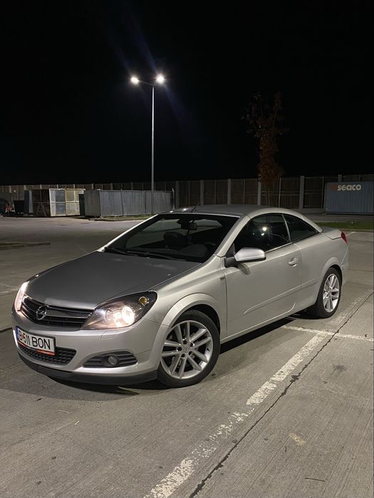 Opel astra h twintop