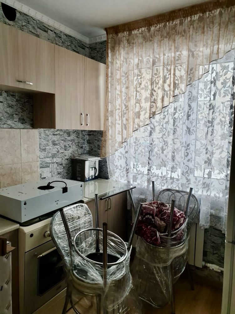 2комн, Боровская 76, 2этаж